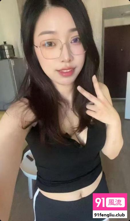 极品多汁美乳可欣